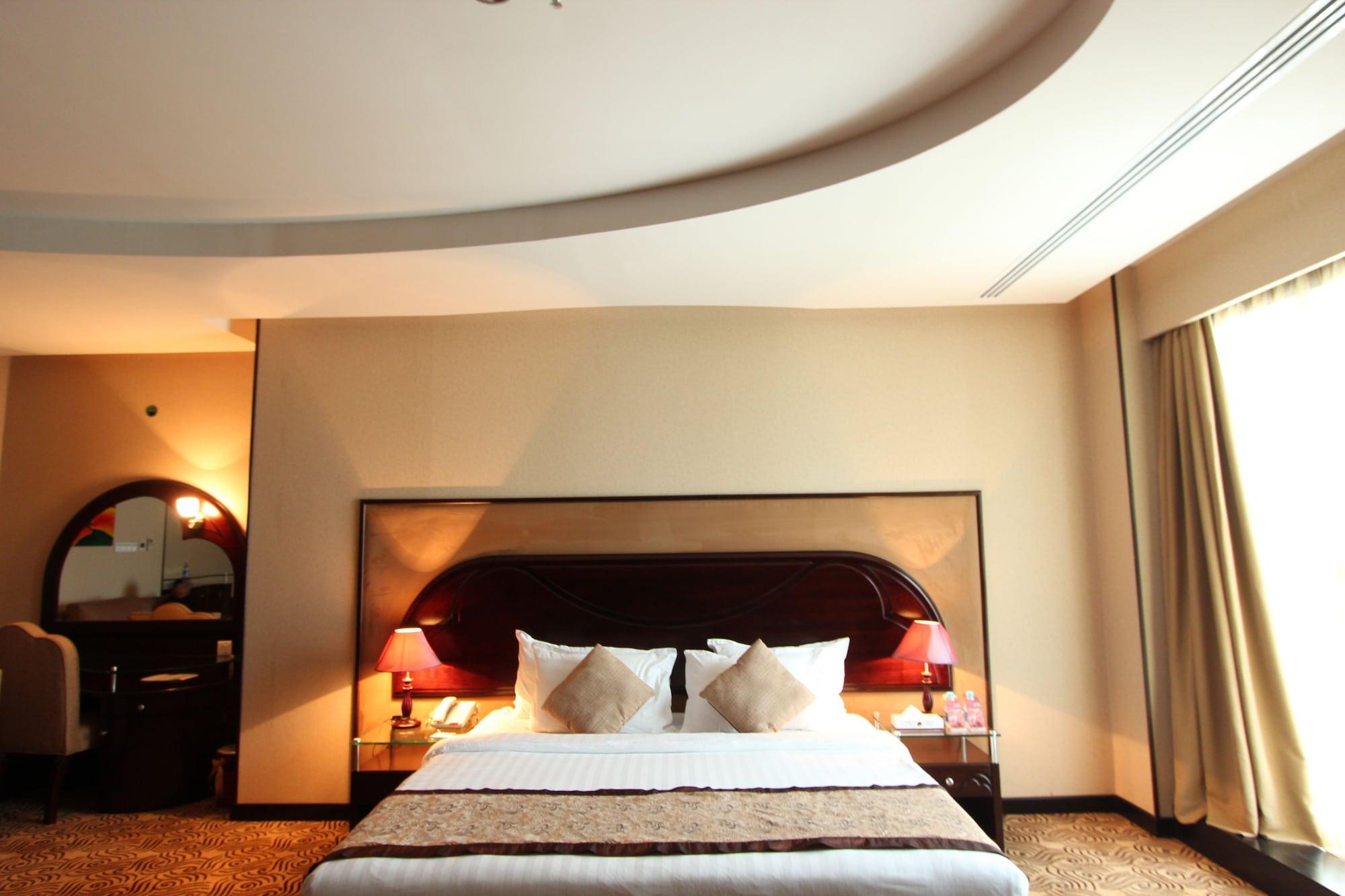 Awaliv International Hotel Táif Exteriér fotografie A bedroom at the hotel