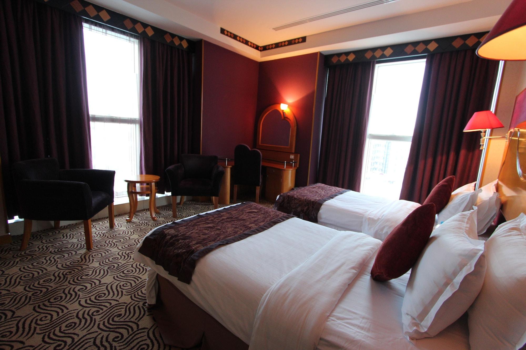 Awaliv International Hotel Táif Exteriér fotografie A room at the hotel