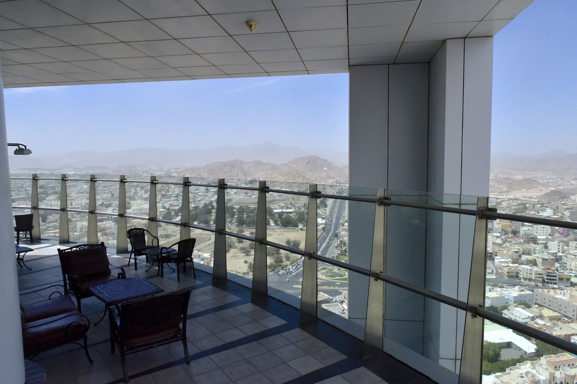 Awaliv International Hotel Táif Exteriér fotografie View from the 30th floor